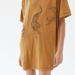 Urban Outfitters Project Social T Oversized Rust Tiger Tee Dress